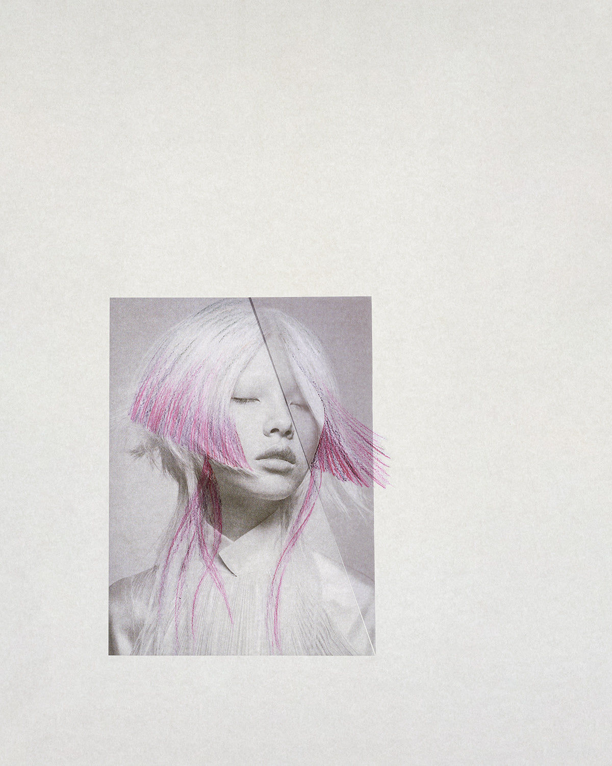Chevelures 07 — white bob with pink tips, coloured pencil drawing by Nicolas Jurnjack over a black and white portrait — Beau Edition