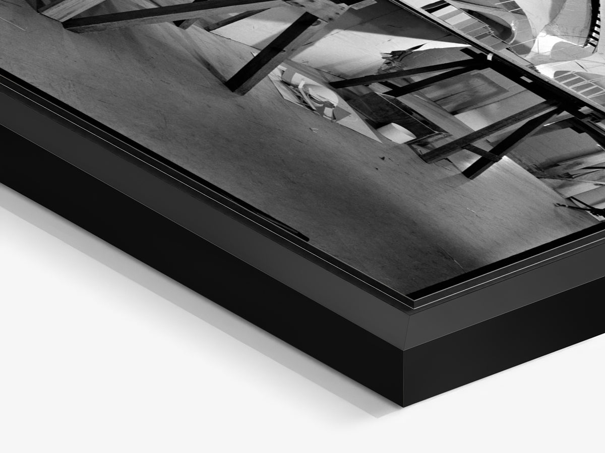 TWA Flight Center 05 – TWA terminal model in the workshop, black matt floater frame close-up | Beau Edition