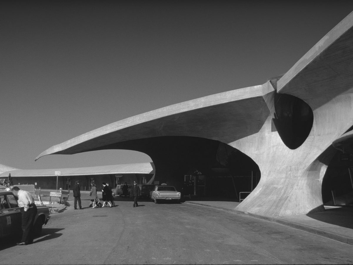 TWA Flight Center 06 – entrance canopy of the TWA terminal, fine art print, flat artwork | Beau Edition